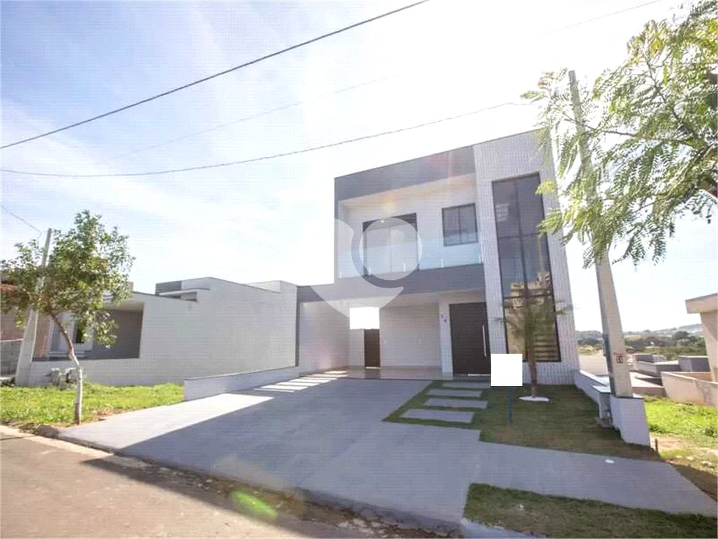 Casa à venda com 3 quartos, sendo 1 suíte, no condomínio Jardim Piemonte, Indaiatuba - SP