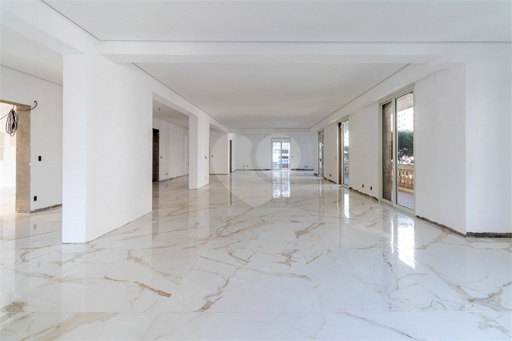 Apartamento à venda com 7 suítes em Santa Cecília, São Paulo, SP