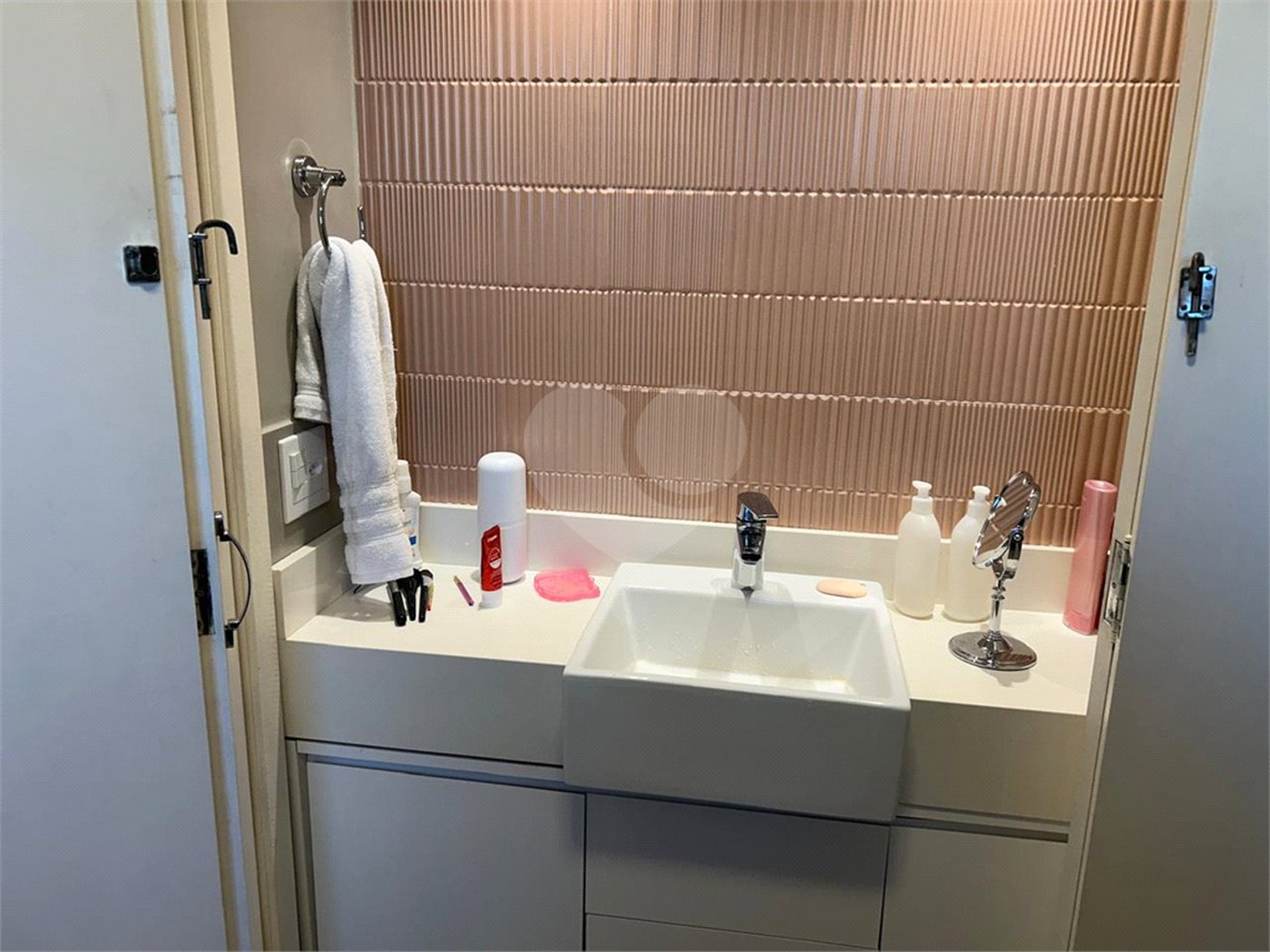 Apartamento à venda com 3 quartos, sendo 1 suíte, em Vila Guilherme, São Paulo, SP