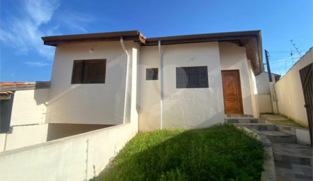 Casa à venda com 3 quartos, sendo 1 suíte,  em Vila Nova Cintra, Mogi das Cruzes, SP
