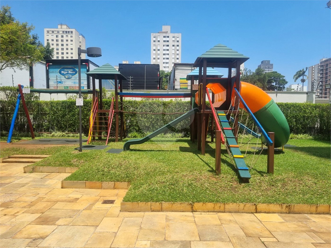 Apartamento à venda com 3 quartos, sendo 1 suíte, em Santo Amaro, São Paulo, SP