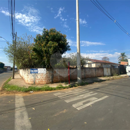 Terreno com 150,00 m² de área .