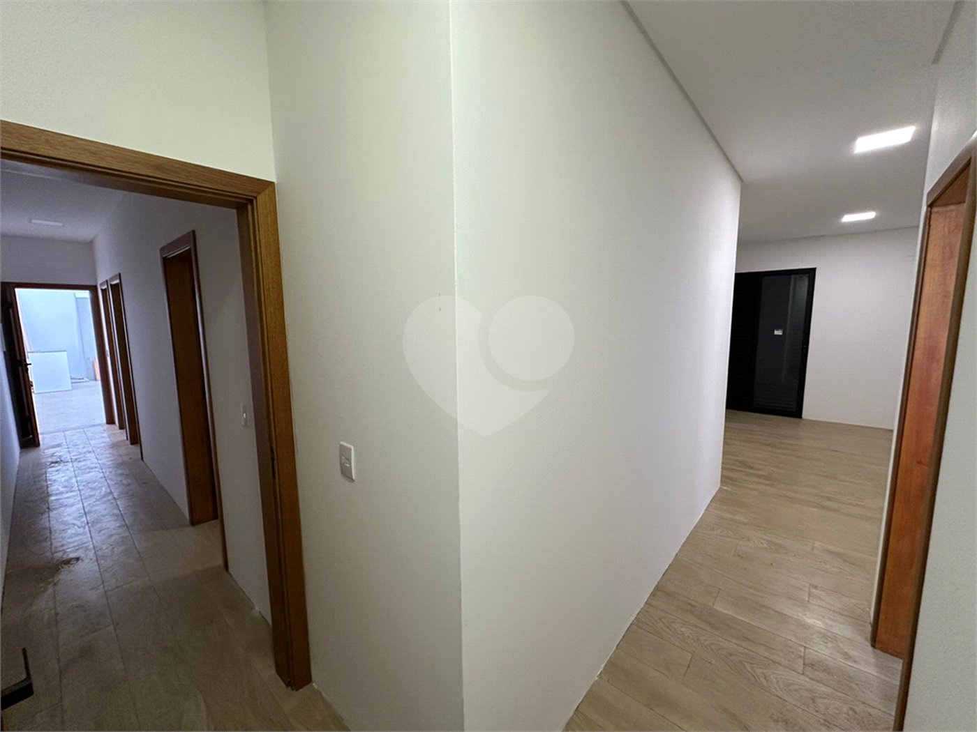 Casa a venda em São Carlos em condomínio fechado