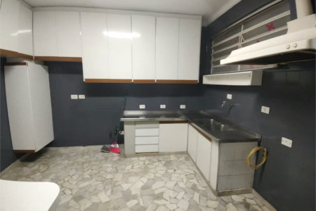 Sobrado à venda com 5 quartos, sendo 3 suítes, em Cidade Monções, São Paulo, SP