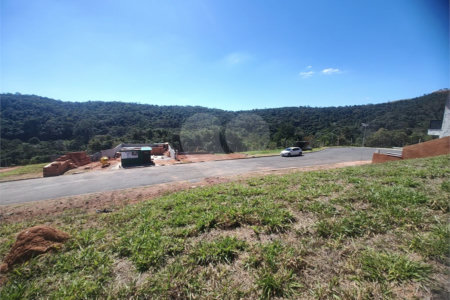 Terreno à venda no condomínio Portal Lamis I, Atibaia - SP