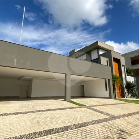 Casa à venda com 4 suítes no condomínio Portal Horizonte, Bragança Paulista - SP