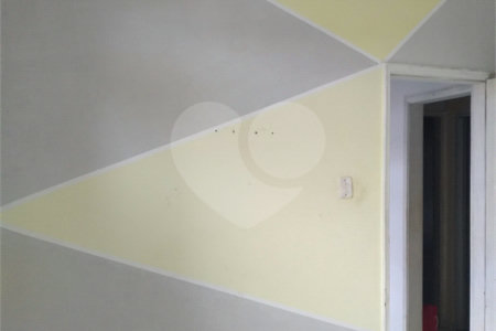 Apartamento à venda com 2 quartos em Marechal Hermes, Rio de Janeiro, RJ