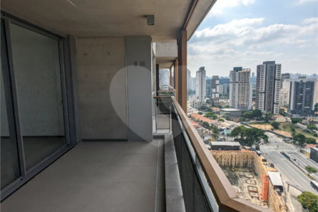 Apartamento à venda com 3 quartos, sendo 2 suítes, em Jardim das Acácias, São Paulo, SP