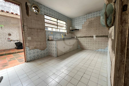 Sobrado à venda com 3 quartos, sendo 1 suíte, em Jardim Colombo, São Paulo, SP