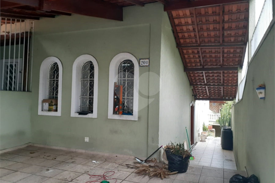 Sobrado à venda com 4 quartos, sendo 2 suítes, em Tremembé, São Paulo, SP