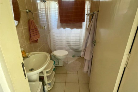 Casa à venda com 5 quartos, sendo 4 suítes,  em Vila Oliveira, Mogi das Cruzes, SP