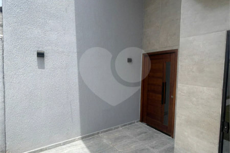 Casa à venda com 2 quartos, sendo 1 suíte, no condomínio Parque Guará, Rio de Janeiro - RJ