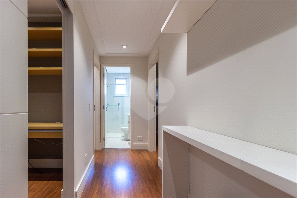 Casa à venda com 4 suítes no condomínio Las Cumbres, São Paulo - SP