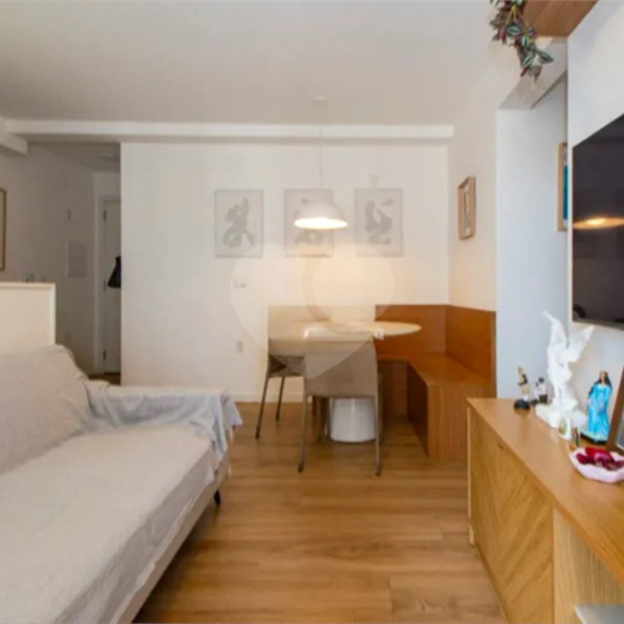 Apartamento à venda com 2 quartos, sendo 1 suíte, em Vila Pompéia, São Paulo, SP