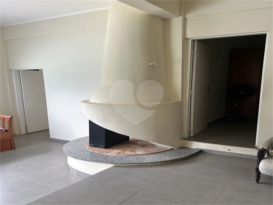 Sítio à venda com 5 quartos, sendo 2 suítes,  em Marmeleiro, São Roque, SP