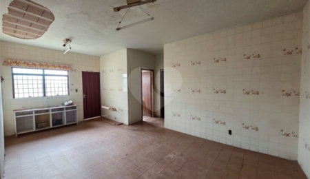Casa à venda com 2 quartos em Vila Vendramini, Itapetininga, SP