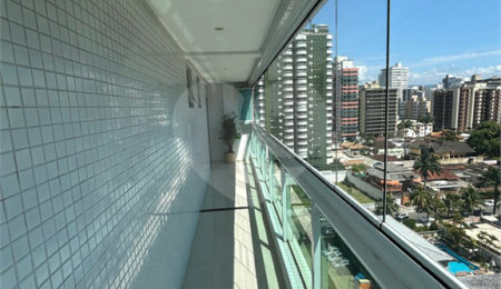 Apartamento à venda com 3 quartos, sendo 1 suíte,  em Canto do Forte, Praia Grande, SP