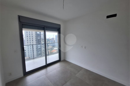 Apartamento à venda com 3 suítes em Sumarezinho, São Paulo, SP