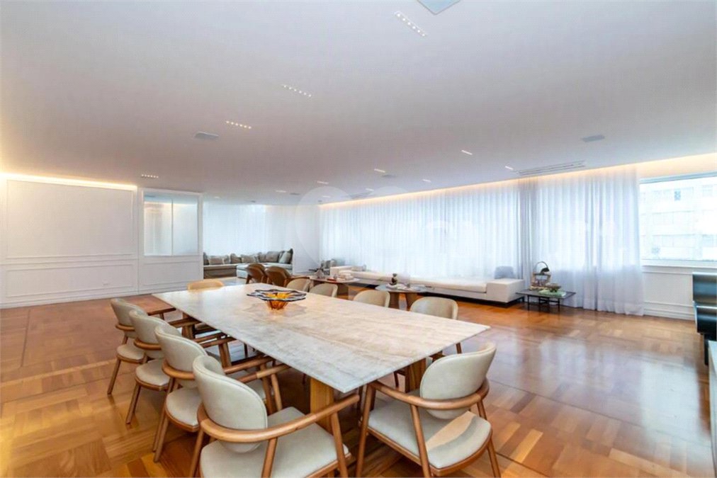 Apartamento à venda com 4 quartos, sendo 1 suíte, em Jardim Europa, São Paulo, SP