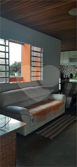 Casa à venda com 2 quartos em Caceia, Mairiporã, SP