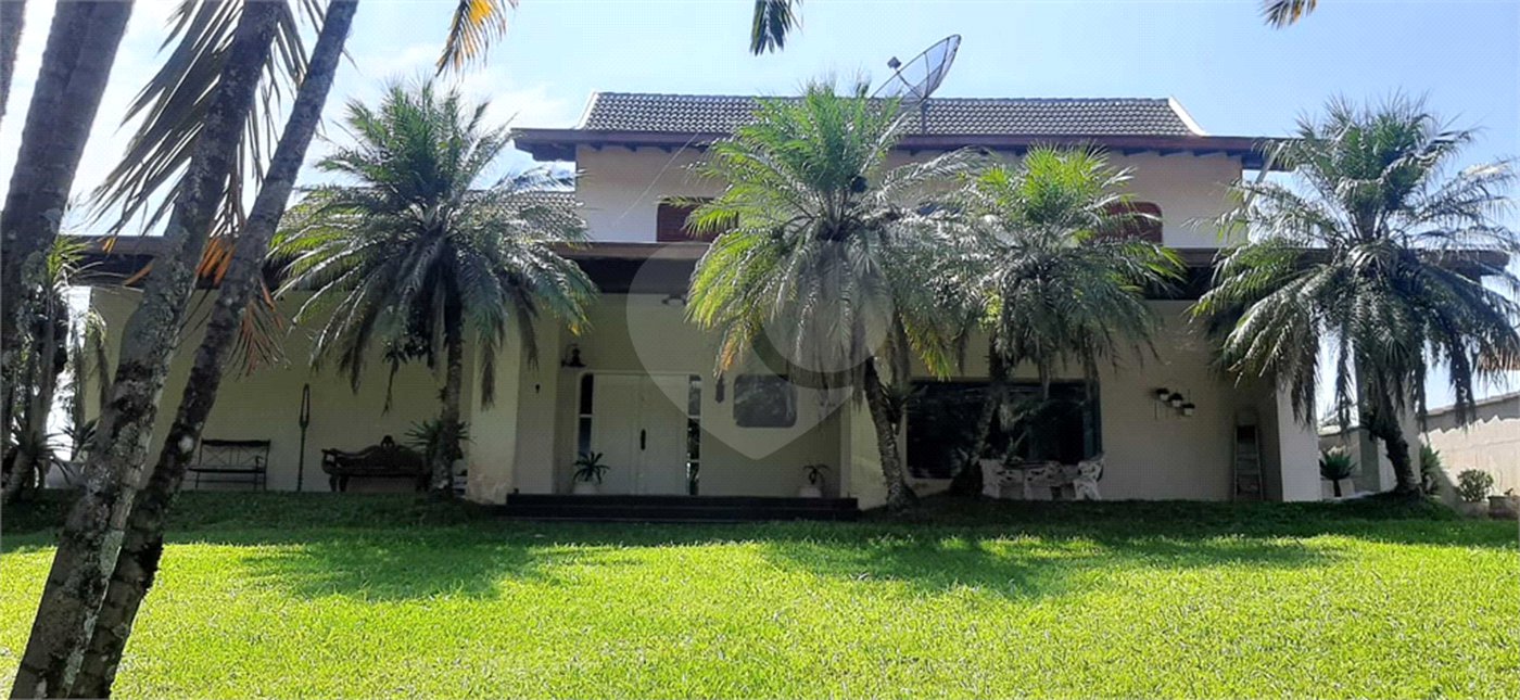 Casa à venda com 4 suítes no condomínio Parque Imperial da Cantareira, Mairiporã - SP