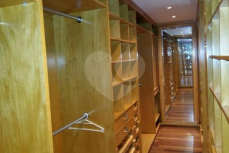 Apartamento à venda com 4 suítes em Alto da Boa Vista, São Paulo, SP