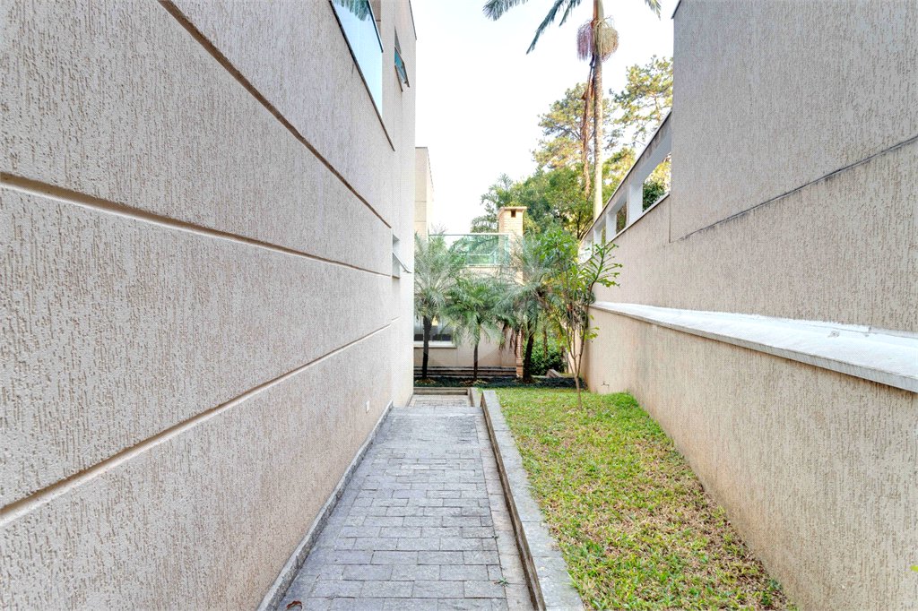 Casa à venda com 5 suítes em Jardim Marajoara, São Paulo, SP
