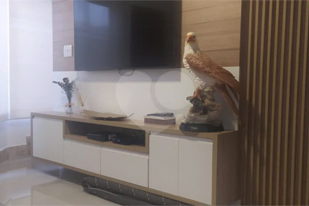 Casa à venda com 2 suítes no condomínio Residencial Veneza, São Paulo - SP