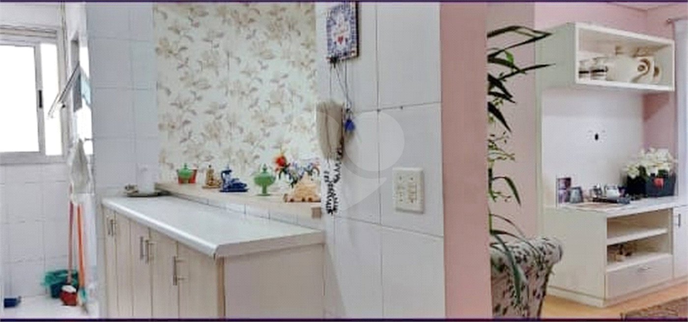 Apartamento à venda com 3 quartos, sendo 1 suíte,  em Vila Vermelha, São Paulo, SP