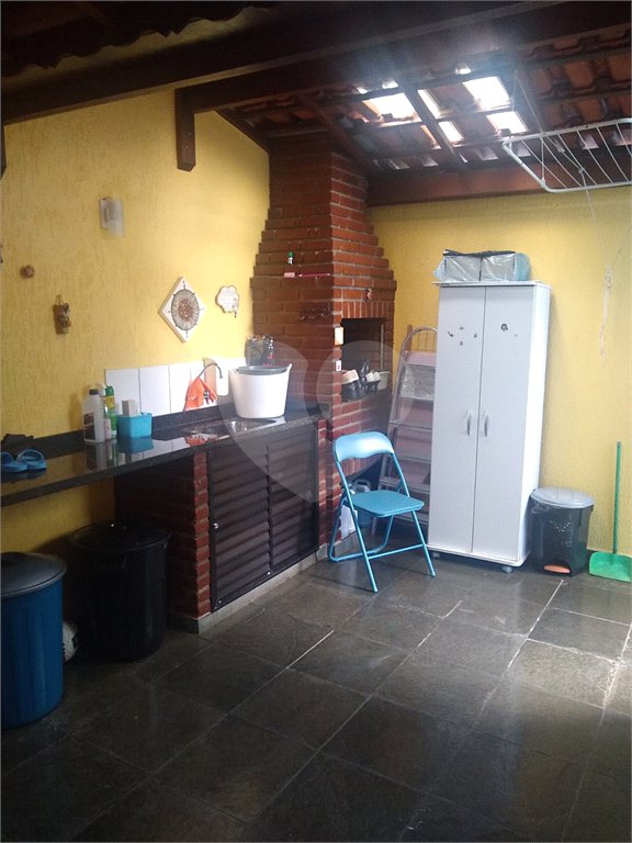 Sobrado à venda com 3 quartos, sendo 1 suíte,  em Vila do Castelo, São Paulo, SP