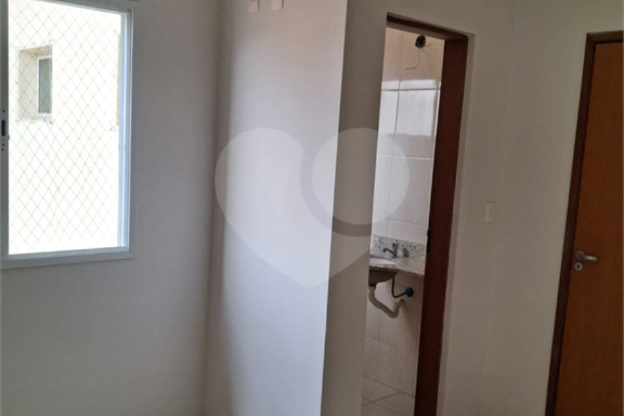 Casa à venda com 2 suítes no condomínio Residencial Vila de Motalegre, São Paulo - SP