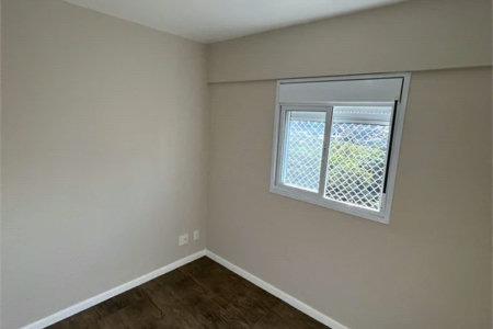 Apartamento à venda com 3 quartos, sendo 1 suíte,  em Jardim Umarizal, São Paulo, SP