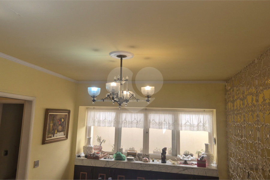 Casa à venda com 4 quartos, sendo 3 suítes, no condomínio Chácara das Rosas, São Paulo - SP