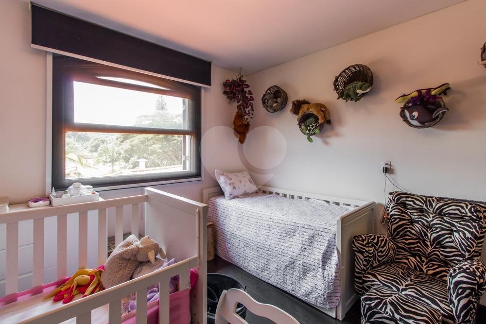 Casa à venda com 4 suítes em Jardim Marajoara, São Paulo, SP