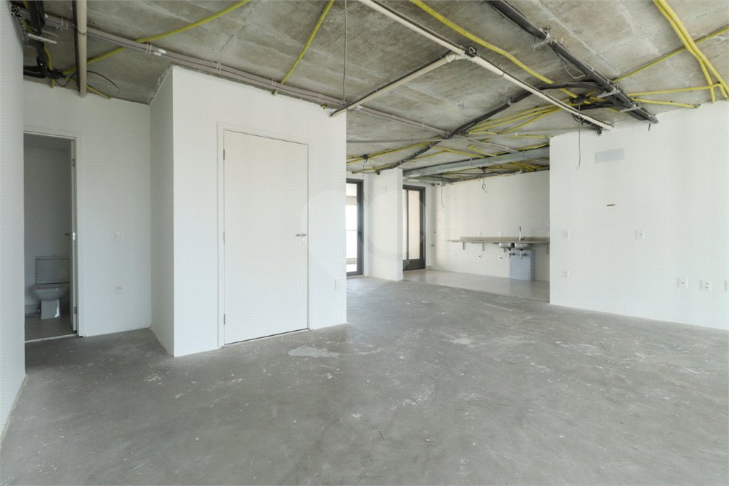 Apartamento à venda com 3 quartos, sendo 2 suítes,  em Brooklin, São Paulo, SP