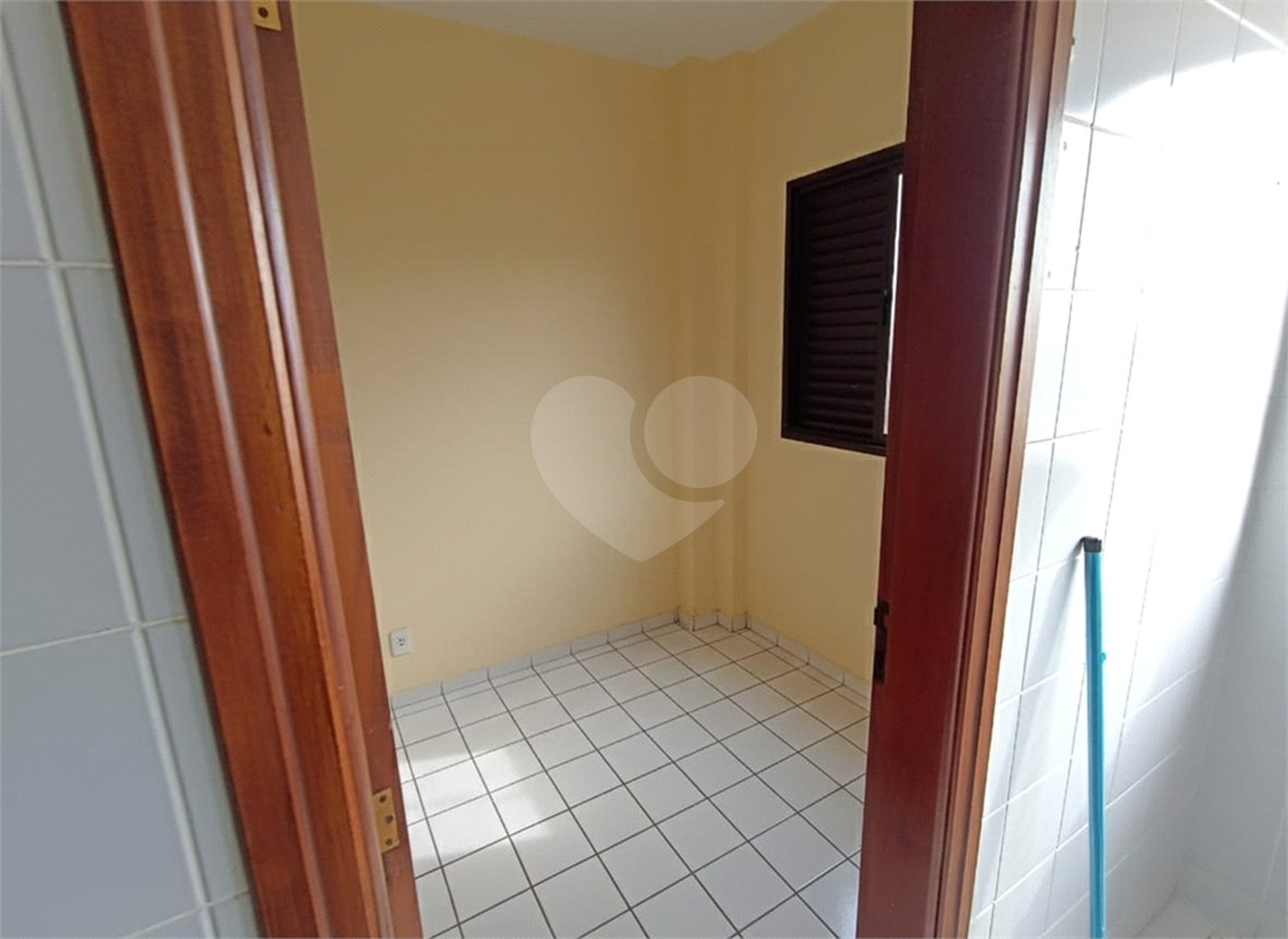 Apartamento à venda com 2 quartos, sendo 1 suíte, em Vila Maria, Itapetininga, SP