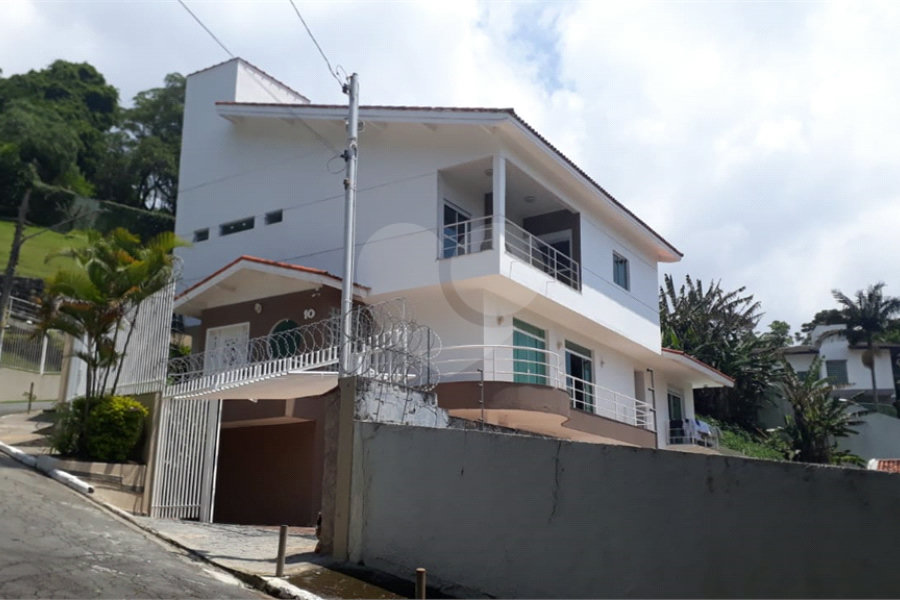 Sobrado à venda com 4 suítes em Tremembé, São Paulo, SP