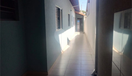 Casa à venda com 3 quartos, sendo 1 suíte,  em Parque Industrial, São José dos Campos, SP