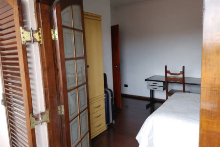 Casa à venda com 4 quartos, sendo 2 suítes, em Parque dos Príncipes, São Paulo, SP