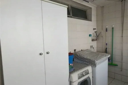 Apartamento à venda com 4 quartos, sendo 1 suíte, em Brooklin Paulista, São Paulo, SP