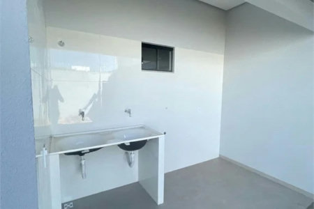 Casa à venda com 3 quartos, sendo 1 suíte, em Loteamento Jardim Europa, Balsas, MA