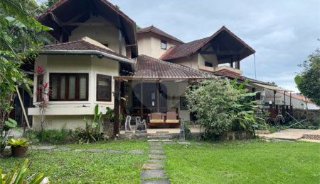 Casa à venda com 6 suítes em Massaguaçu, Caraguatatuba, SP