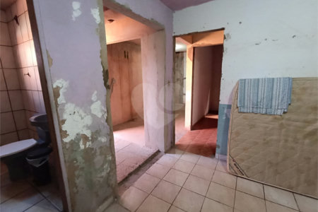 Casa à venda com 4 quartos, sendo 1 suíte, em Vila Belo Horizonte, Itapetininga, SP