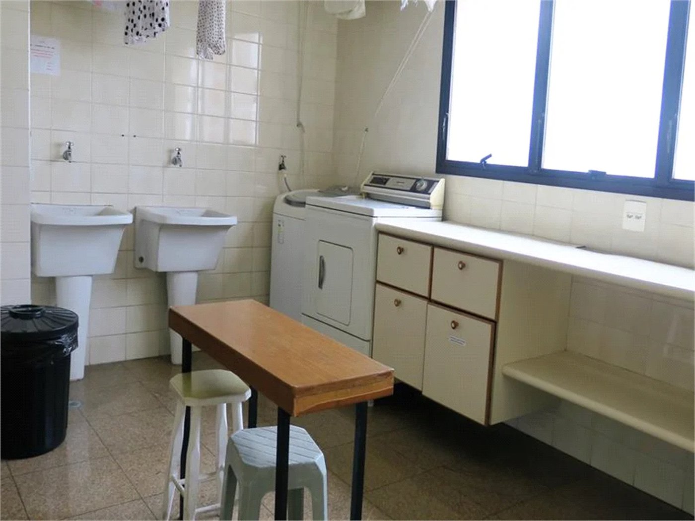 Apartamento à venda com 3 quartos, sendo 2 suítes,  em Real Parque, São Paulo, SP