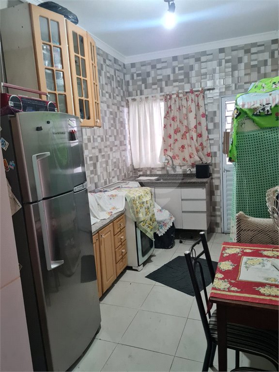 Casa à venda com 6 quartos em Vila dos Remédios, São Paulo, SP
