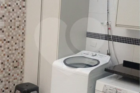 Sobrado à venda com 3 quartos, sendo 1 suíte,  em Vila Gustavo, São Paulo, SP