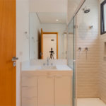 Casa à venda com 4 quartos, sendo 1 suíte,  em Jardim Guedala, São Paulo, SP