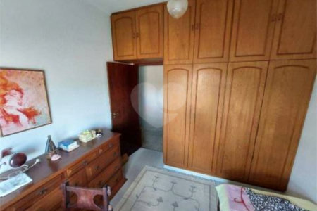 Casa à venda com 3 quartos, sendo 1 suíte, no Centro, Vinhedo, SP