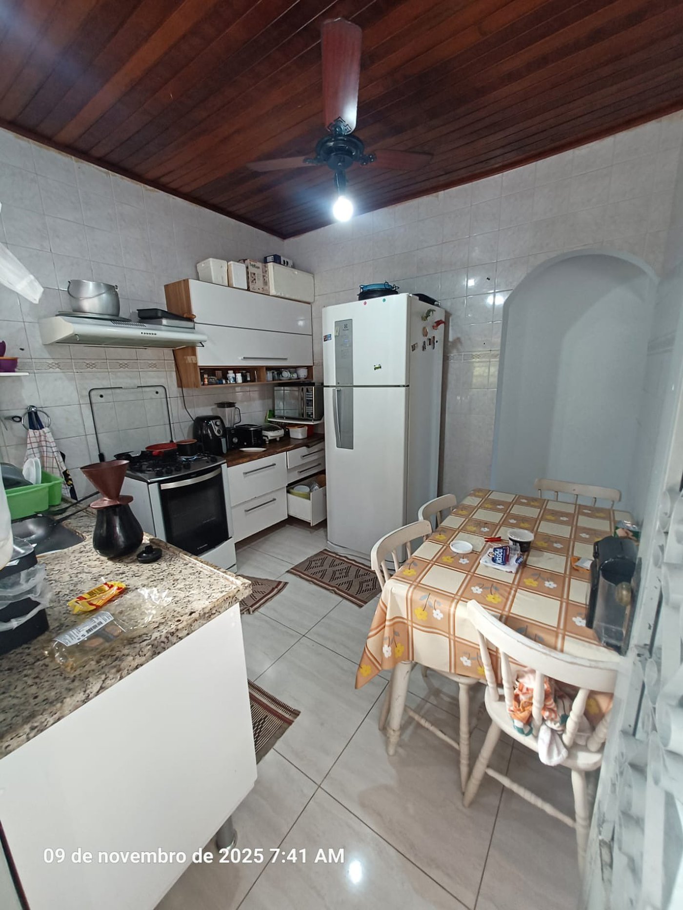 Casa à venda com 3 quartos, sendo 1 suíte, no condomínio Cafezal VI, Itupeva - SP