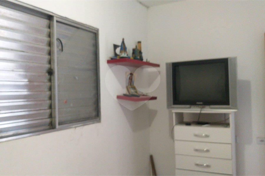 Terreno à venda com 4 quartos, sendo 1 suíte, em Parada Inglesa, São Paulo, SP
